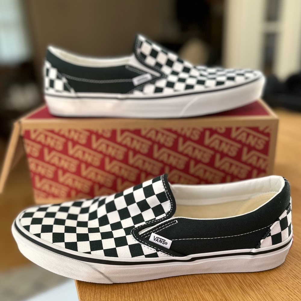 Vans classic slip on in dark green checkerboard